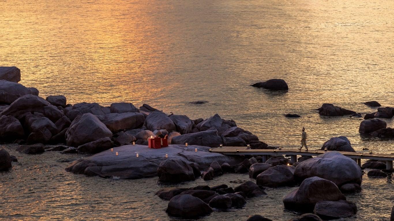 Dinner on The Rock at Cassia Bintan