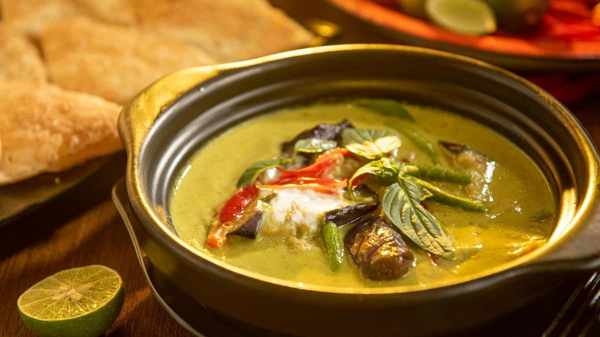 Thai Cooking Class at Open Kitchen, Cassia Phuket, Gang Kiaw Wan